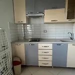 Kunevain Lezhe