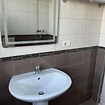 Kunevain Apartament *