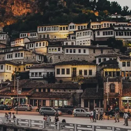 Kunevain Лежа